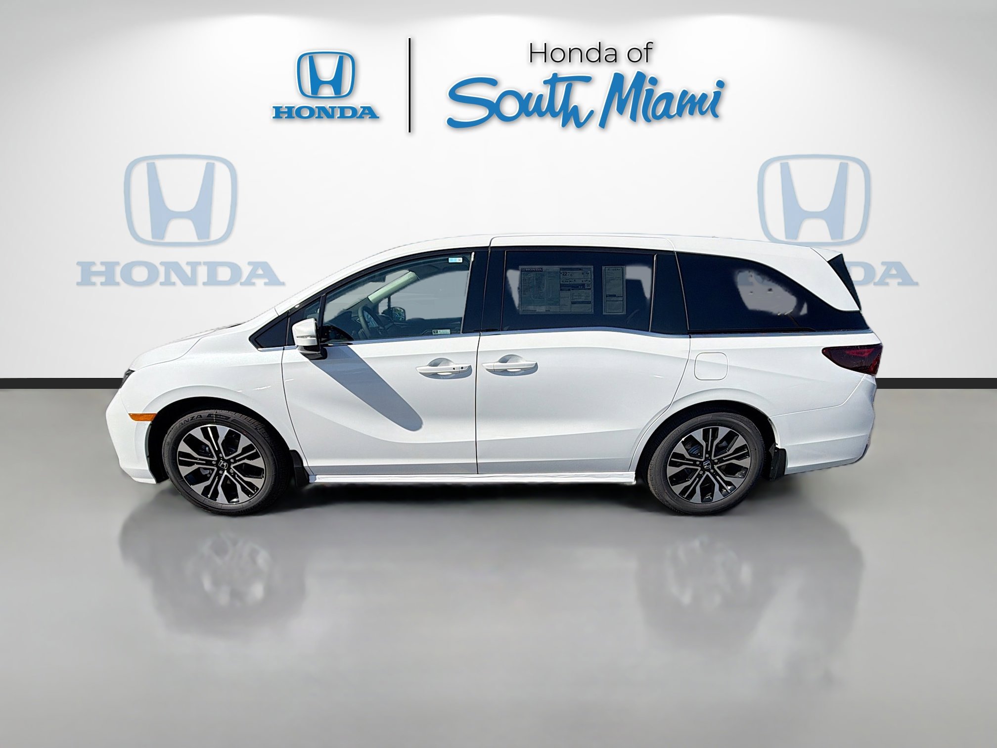 New 2026 Honda Odyssey Elite image 4