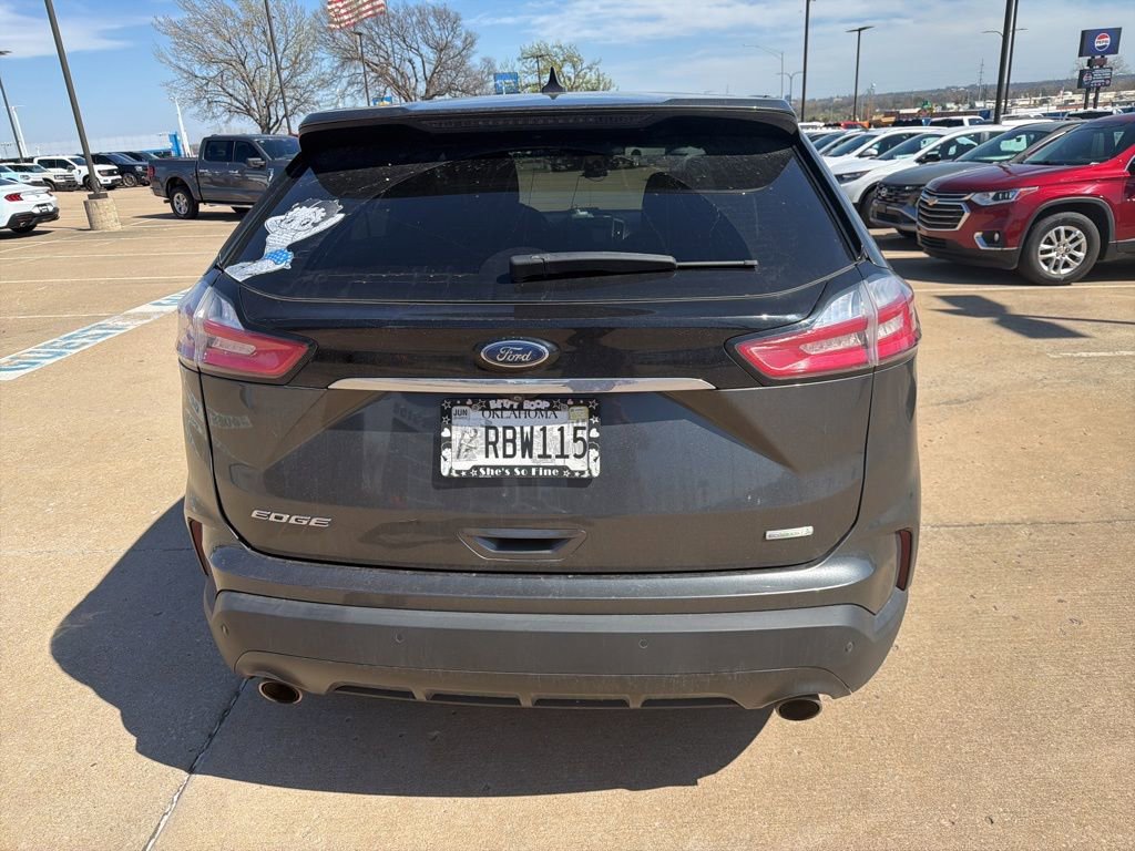 Used 2020 Ford Edge SE image 6
