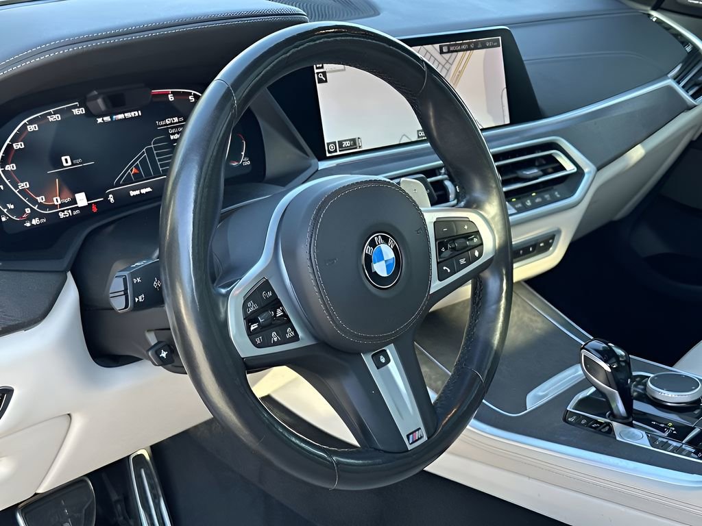 Used 2022 BMW X5 M50i AWD/4WD image 17