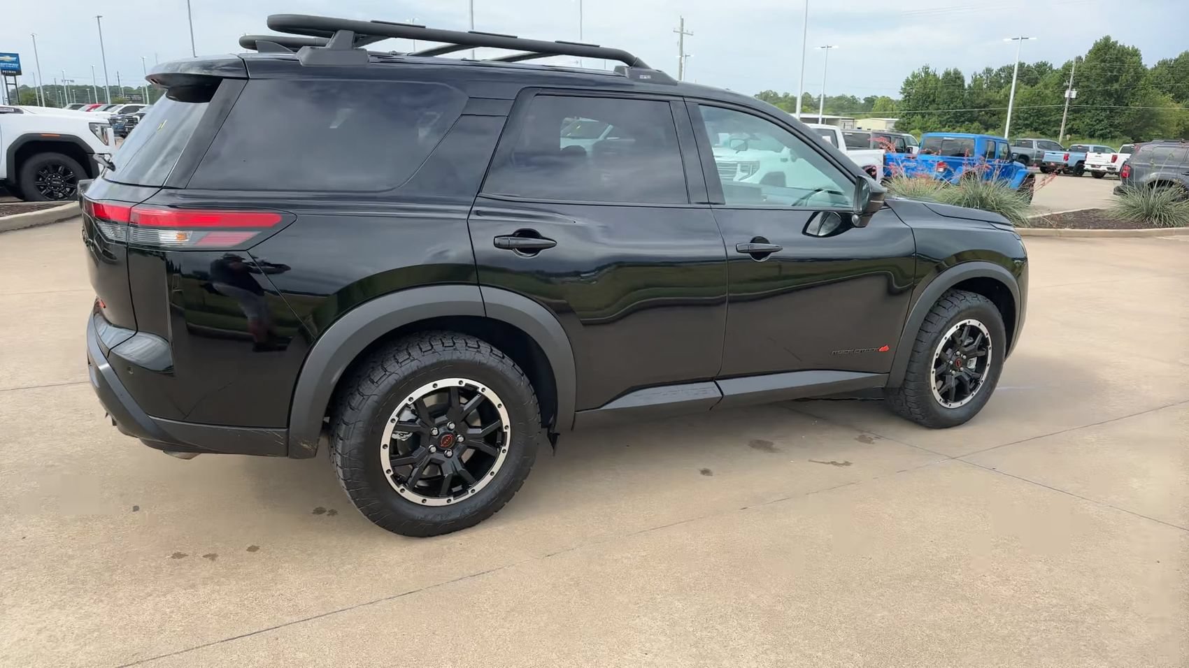 Used 2026 Nissan Pathfinder Rock Creek AWD/4WD image 9