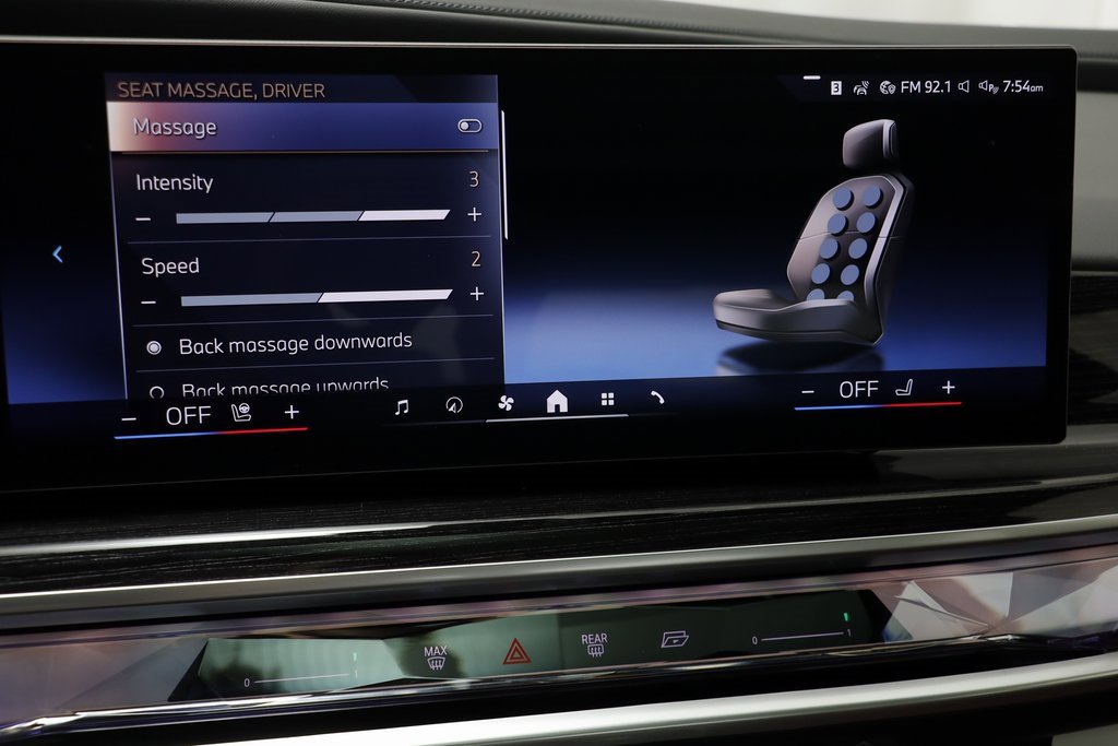 New 2026 BMW 750e xDrive w/ Executive Package image 13