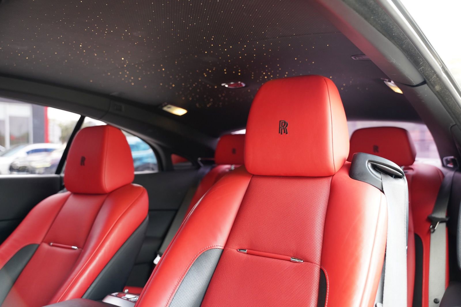 Used 2019 Rolls-Royce Wraith RWD image 18