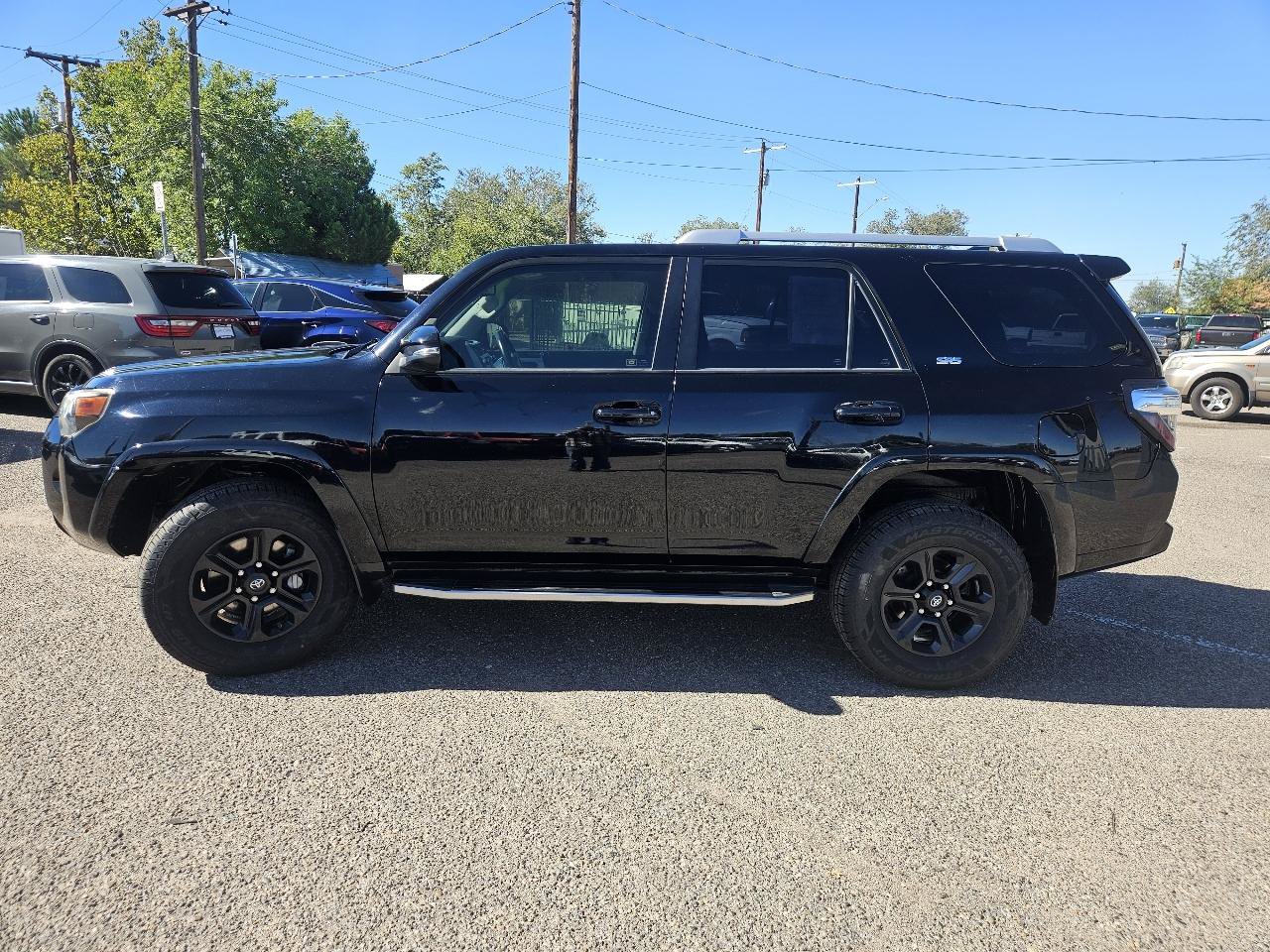 Used 2018 Toyota 4Runner SR5 Premium AWD/4WD image 4