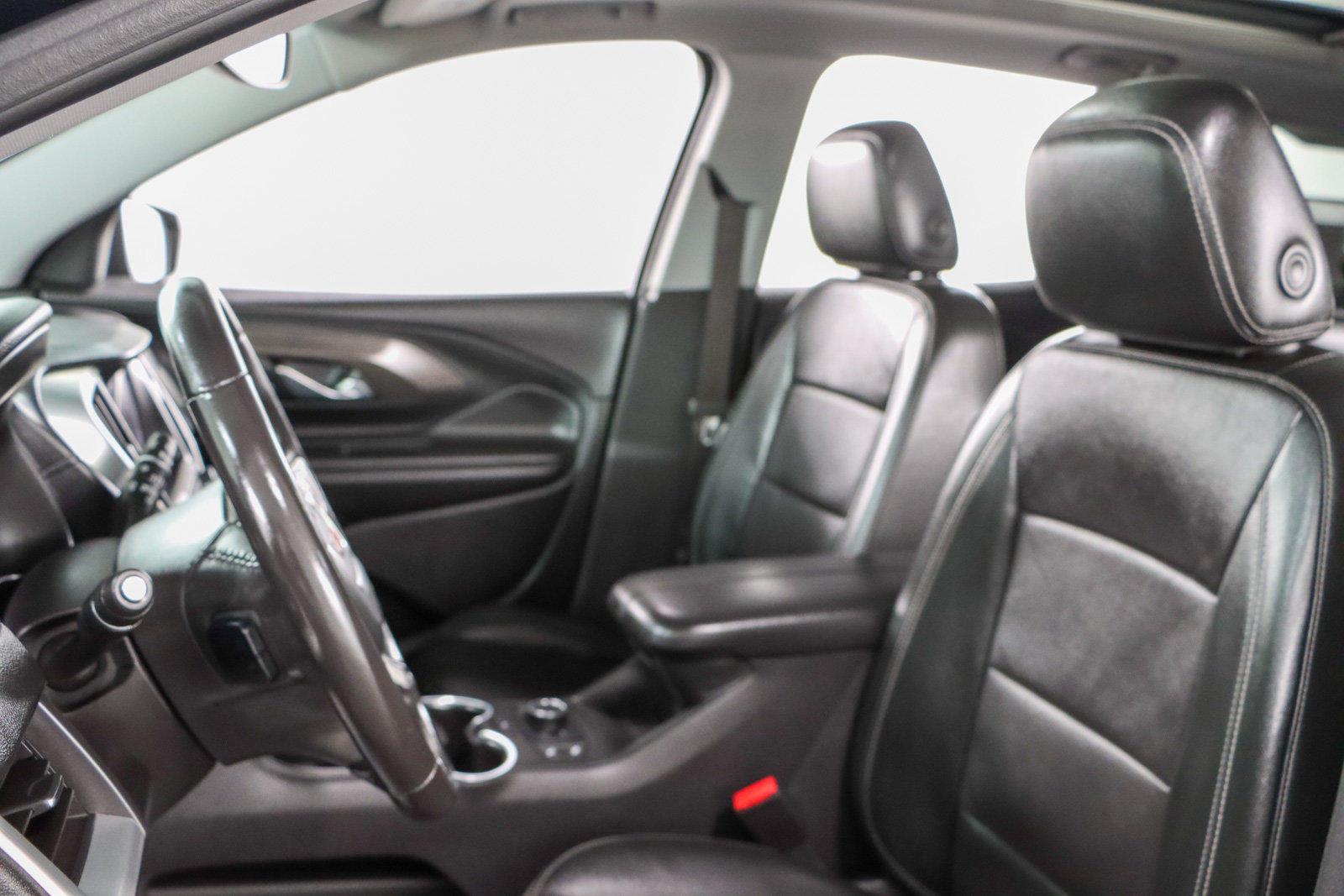 Used 2022 GMC Terrain SLT w/ Infotainment Package II AWD/4WD image 25