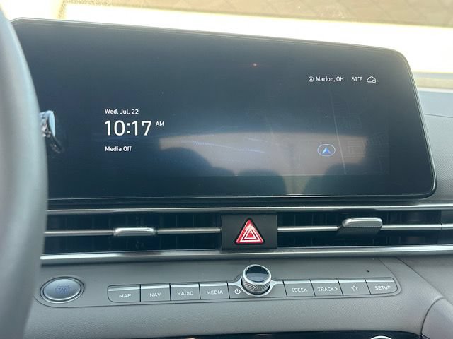 Used 2024 Hyundai Elantra SEL w/ Convenience Package FWD image 30