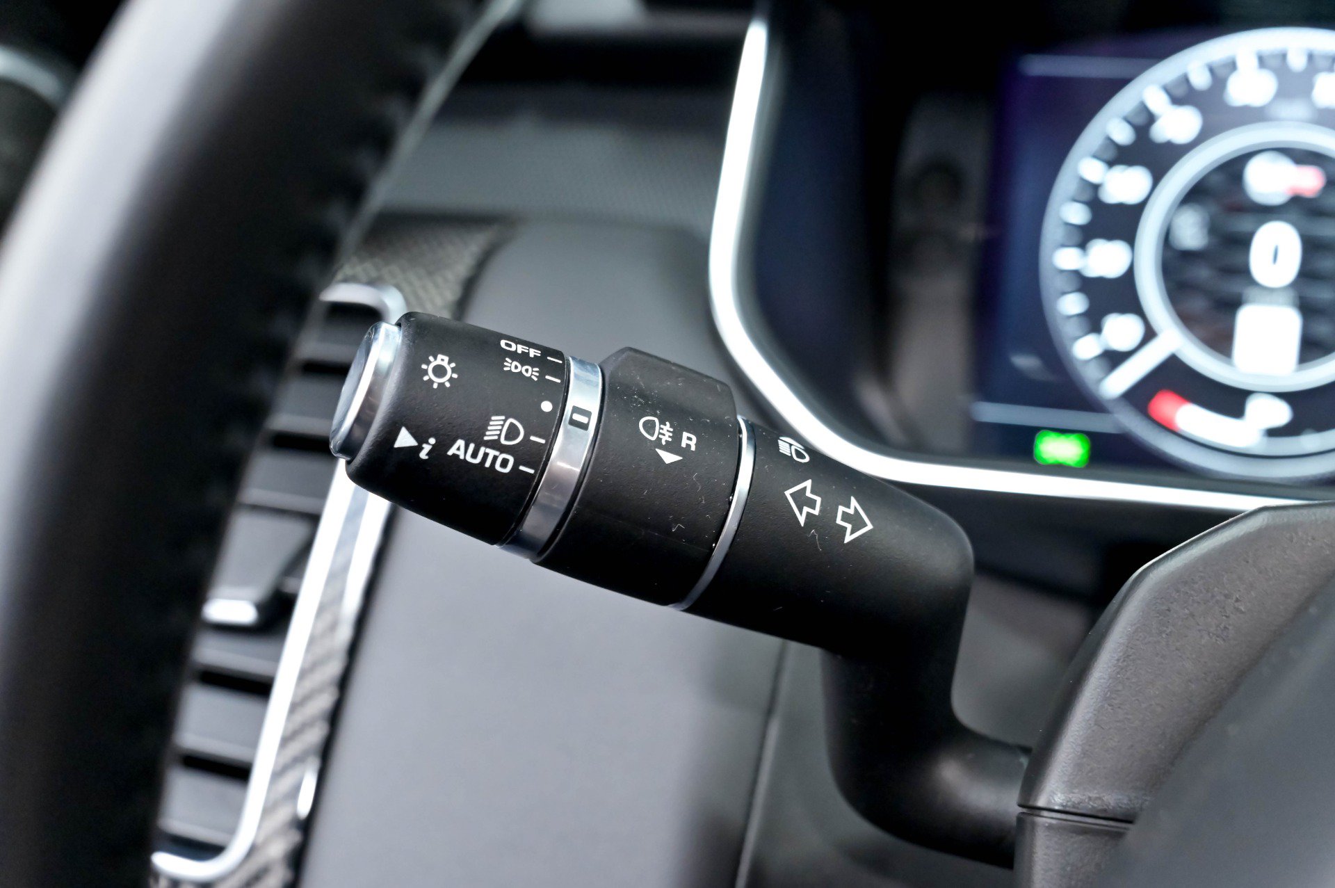 Used 2022 Land Rover Range Rover Sport SVR Carbon Edition AWD/4WD image 63