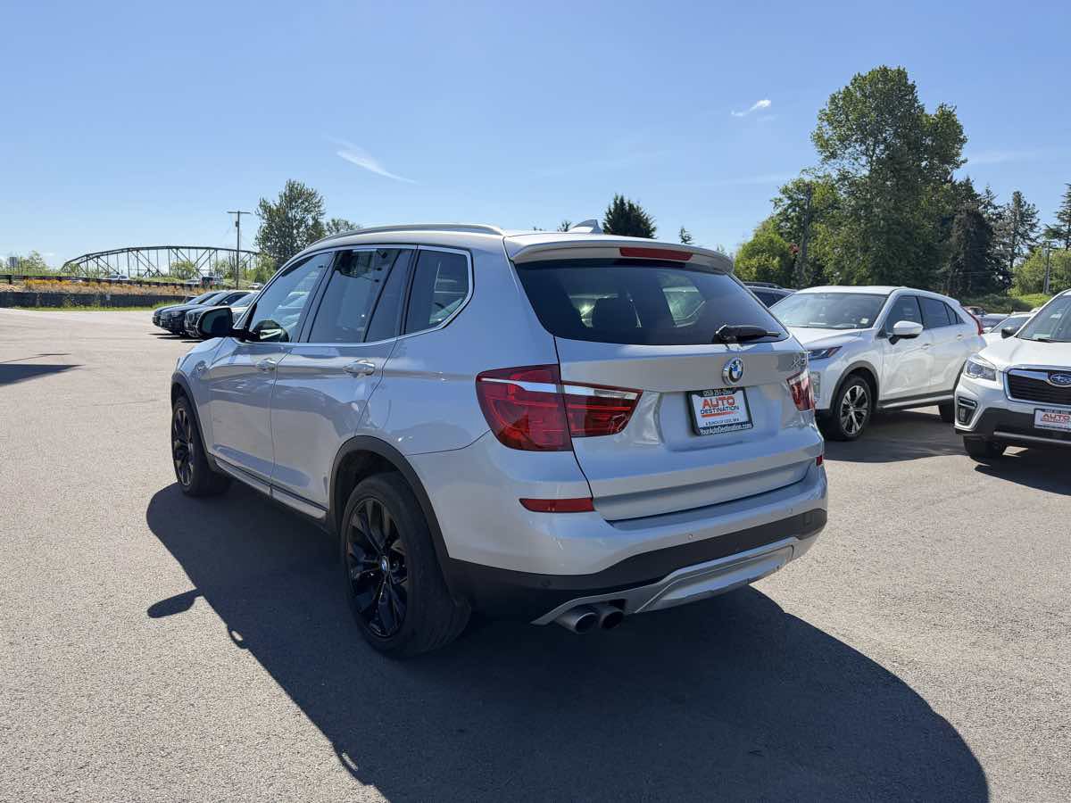 Used 2017 BMW X3 xDrive28i AWD/4WD image 6