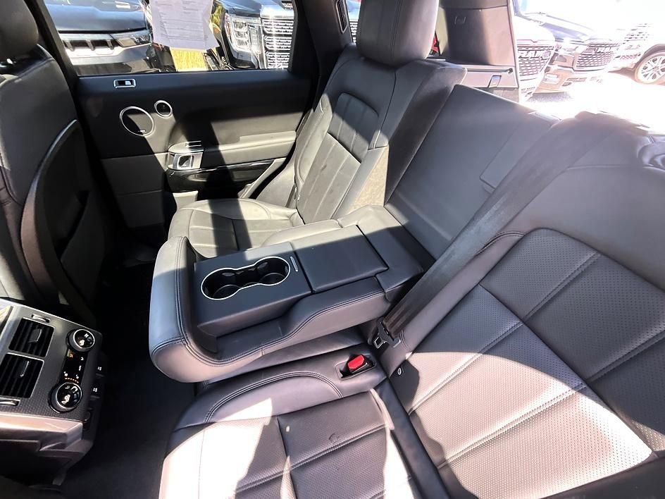 Used 2019 Land Rover Range Rover Sport Supercharged image 35