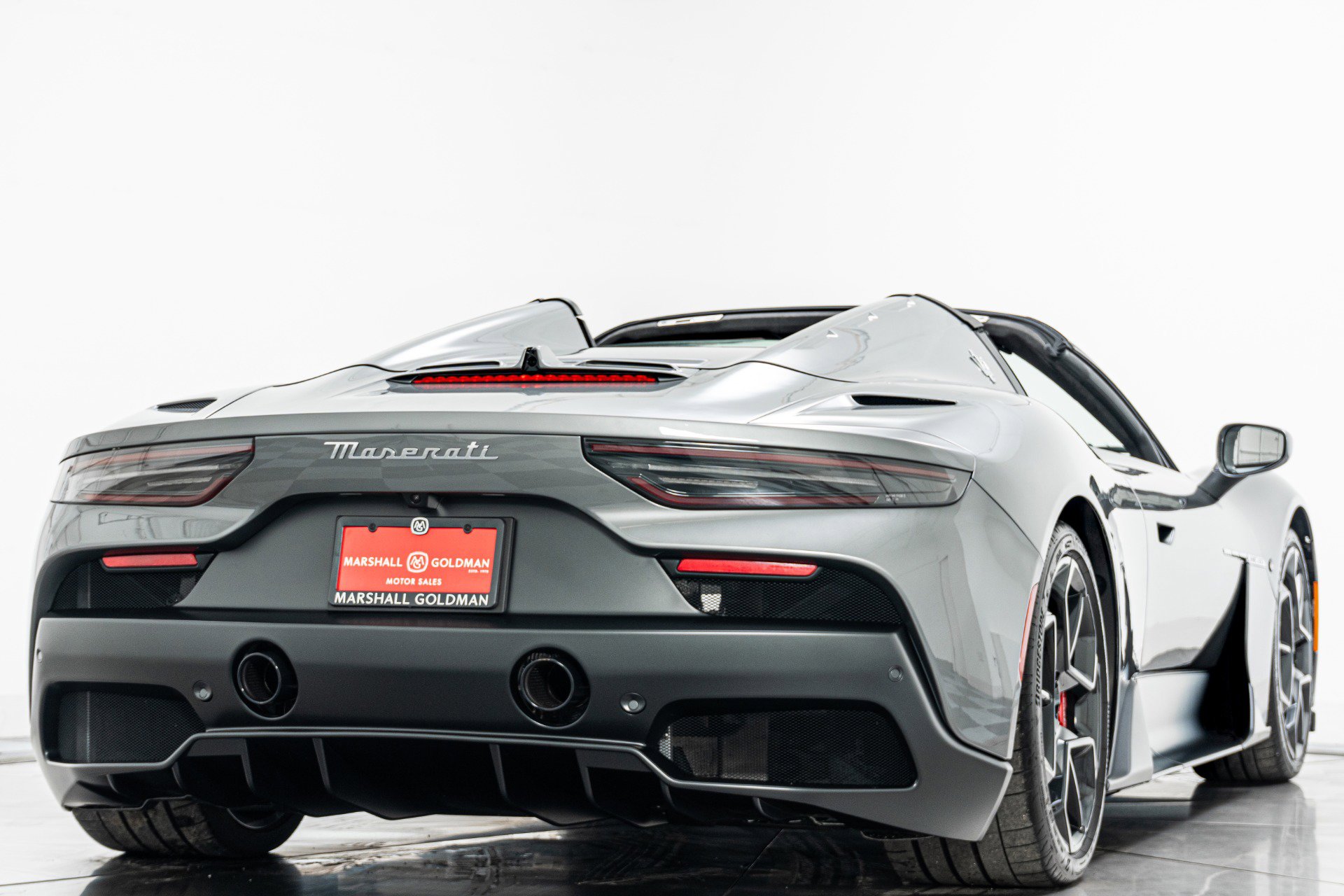 Used 2023 Maserati MC20 Cielo -351 Miles, Lightweight image 9