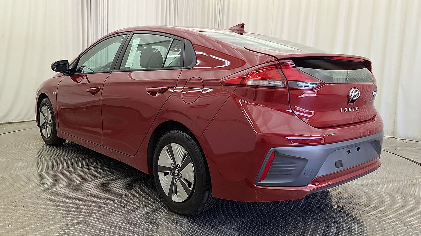Used 2020 Hyundai Ioniq Blue FWD image 12
