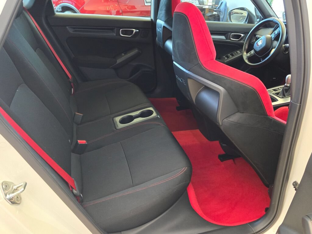 Used 2025 Honda Civic Type R image 11