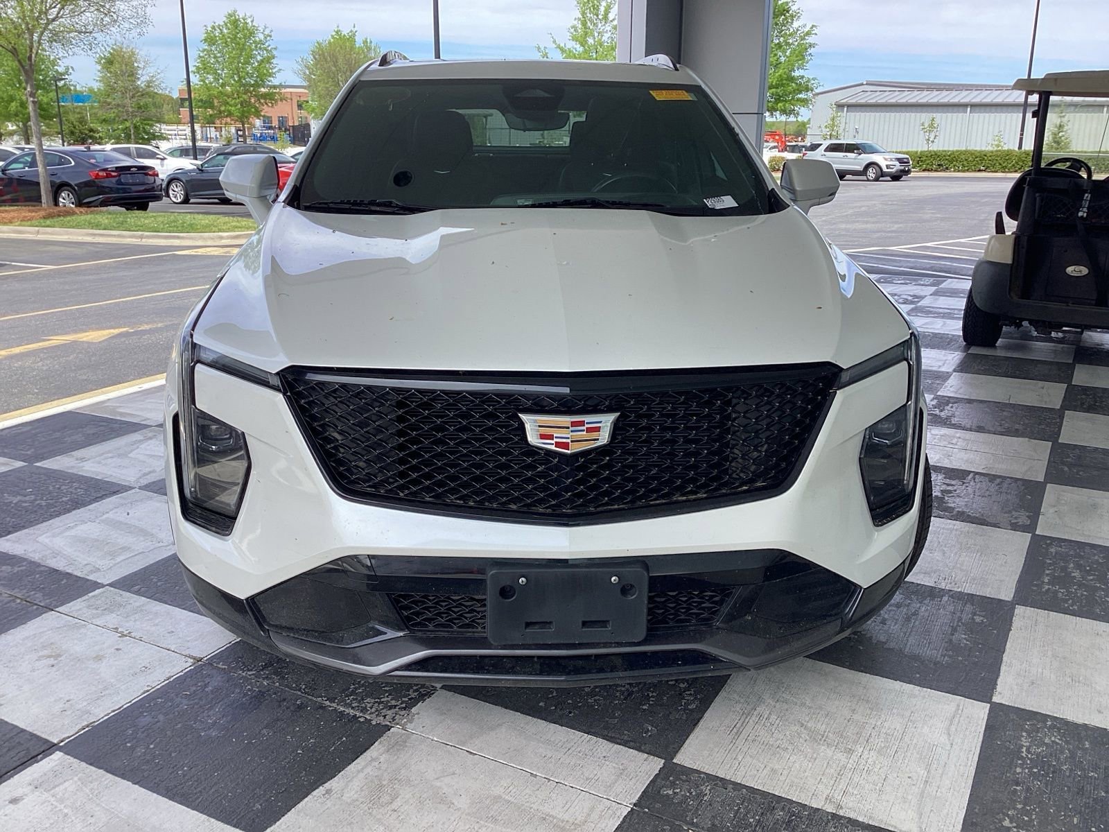 Used 2024 Cadillac XT4 Sport w/ Technology Package image 4