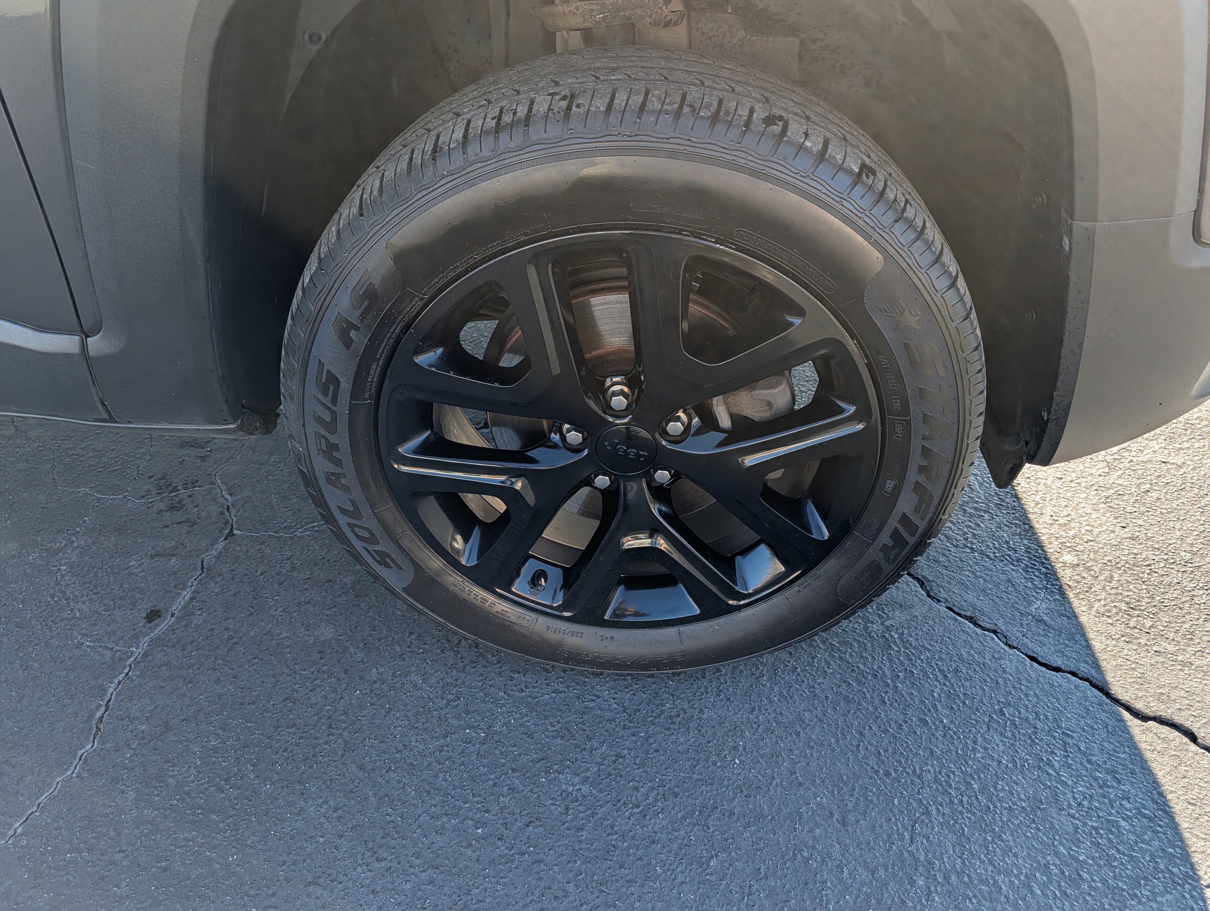 Used 2017 Jeep Renegade Altitude AWD/4WD image 34