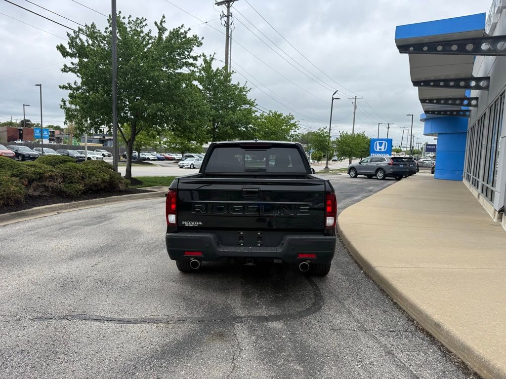 Used 2024 Honda Ridgeline Black Edition image 6