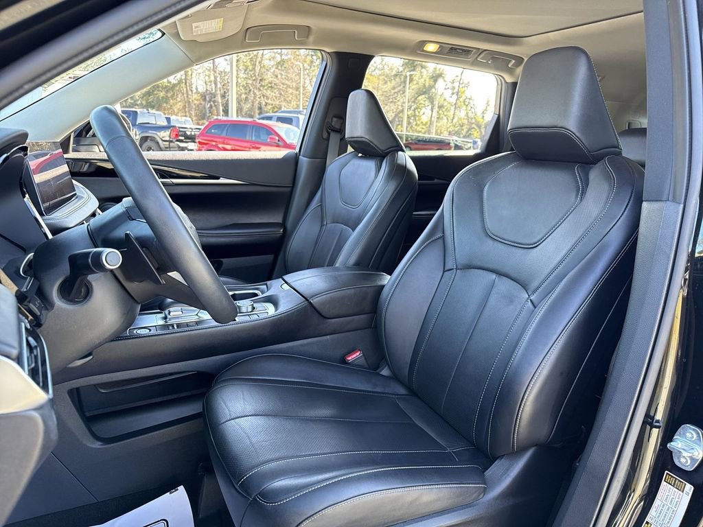 Used 2024 INFINITI QX60 Pure image 11
