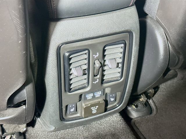 Used 2022 Dodge Durango R/T w/ Blacktop Package AWD/4WD image 29