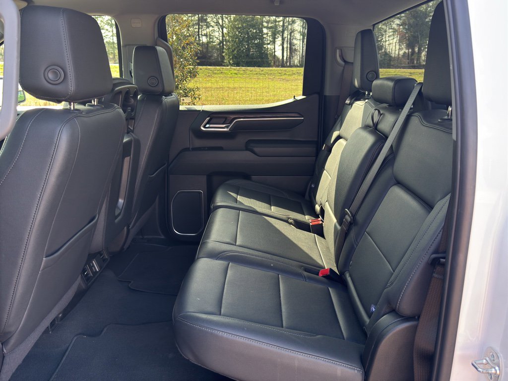 Used 2025 GMC Sierra 1500 SLT image 14