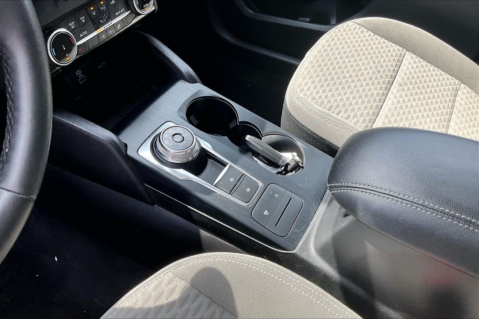 Used 2022 Ford Escape SE w/ Convenience Package AWD/4WD image 15