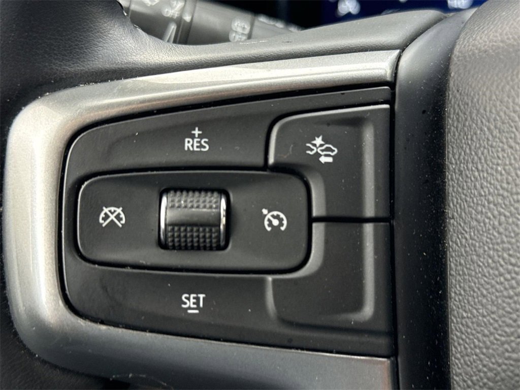 Used 2024 Chevrolet Suburban LT image 36