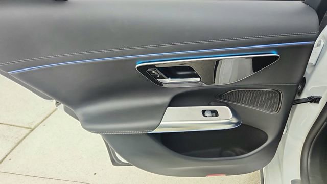 Used 2024 Mercedes-Benz E 450 4MATIC Sedan w/ Airmatic Package image 34
