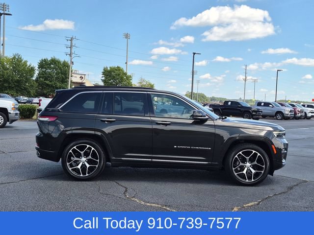 Used 2024 Jeep Grand Cherokee Summit AWD/4WD image 2