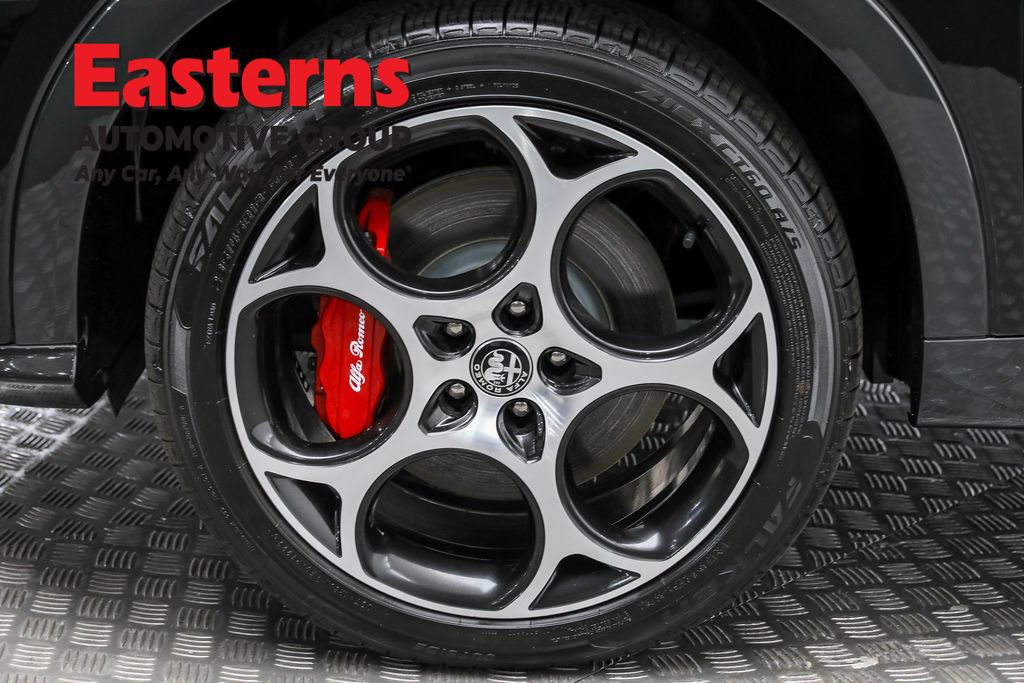 Used 2024 Alfa Romeo Tonale Veloce w/ Active Assist Package image 30