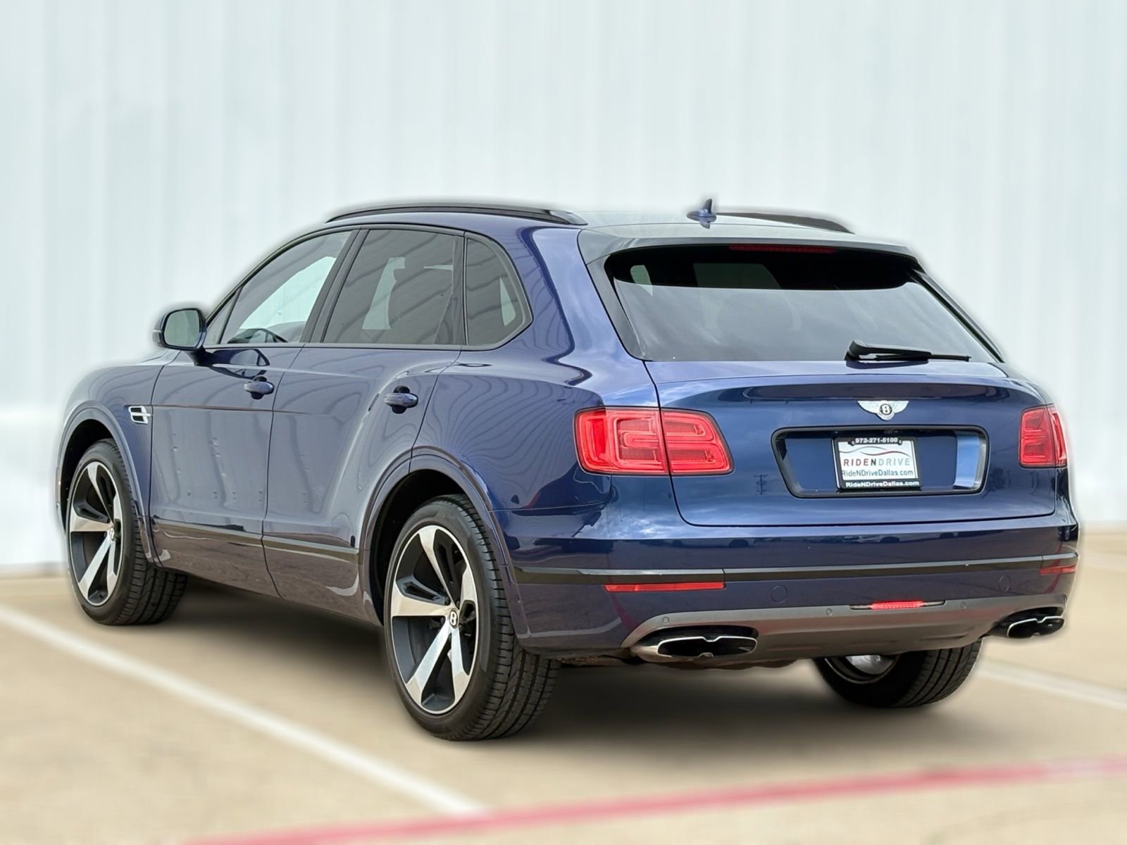 Used 2019 Bentley Bentayga AWD/4WD image 8