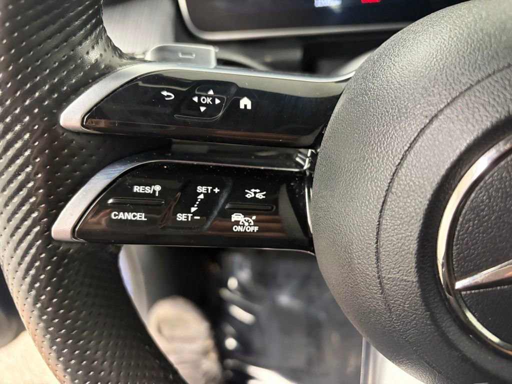 Used 2023 Mercedes-Benz GLC 300 4MATIC w/ AMG Line image 21