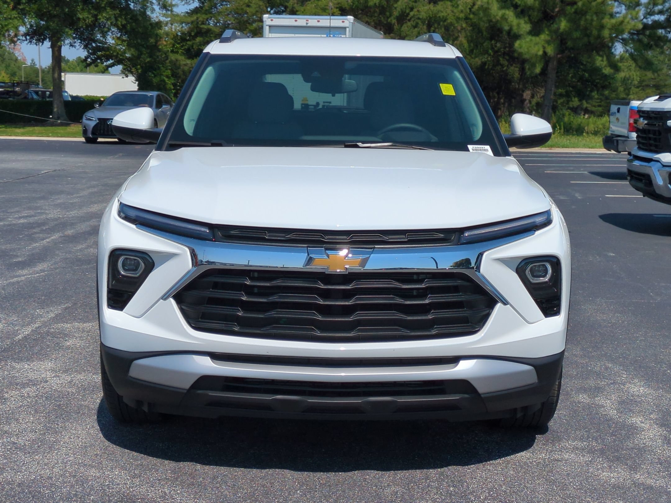 Used 2026 Chevrolet TrailBlazer LT w/ LT Cold Weather Package FWD image 3
