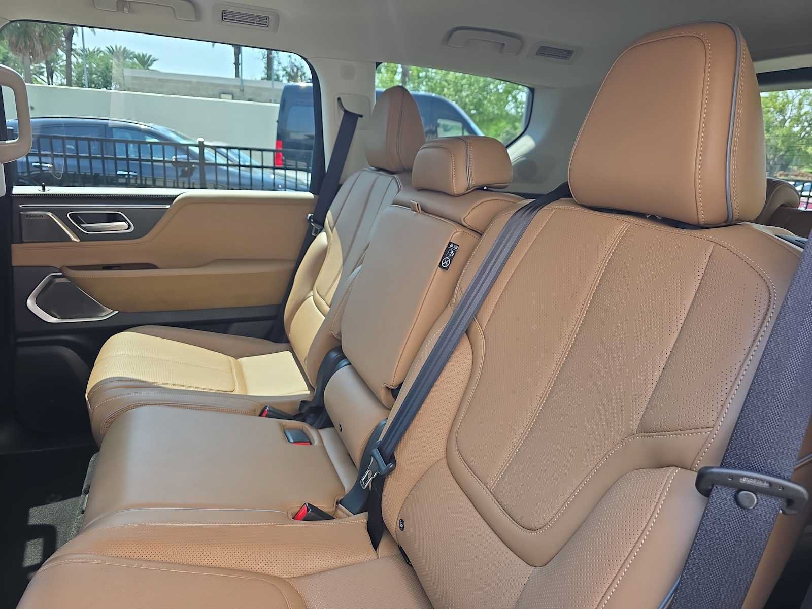 Certified 2025 INFINITI QX80 Sensory AWD/4WD image 13