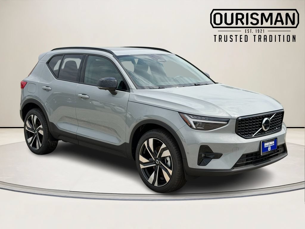 New 2026 Volvo XC40 B5 Plus w/ Climate Package AWD/4WD image 1