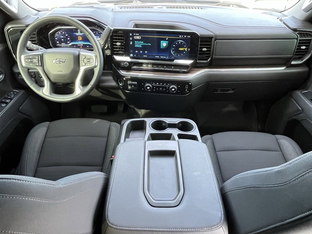 Used 2025 Chevrolet Silverado 1500 LT Trail Boss w/ LPO, Dark Essentials Package image 9