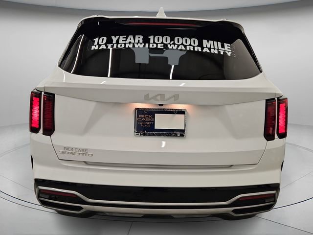 Used 2023 Kia Sorento S image 6