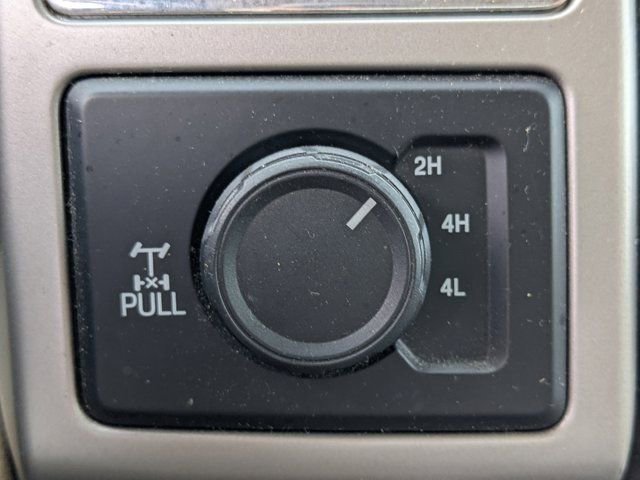 Used 2017 Ford F250 Lariat w/ FX4 Off-Road Package image 26