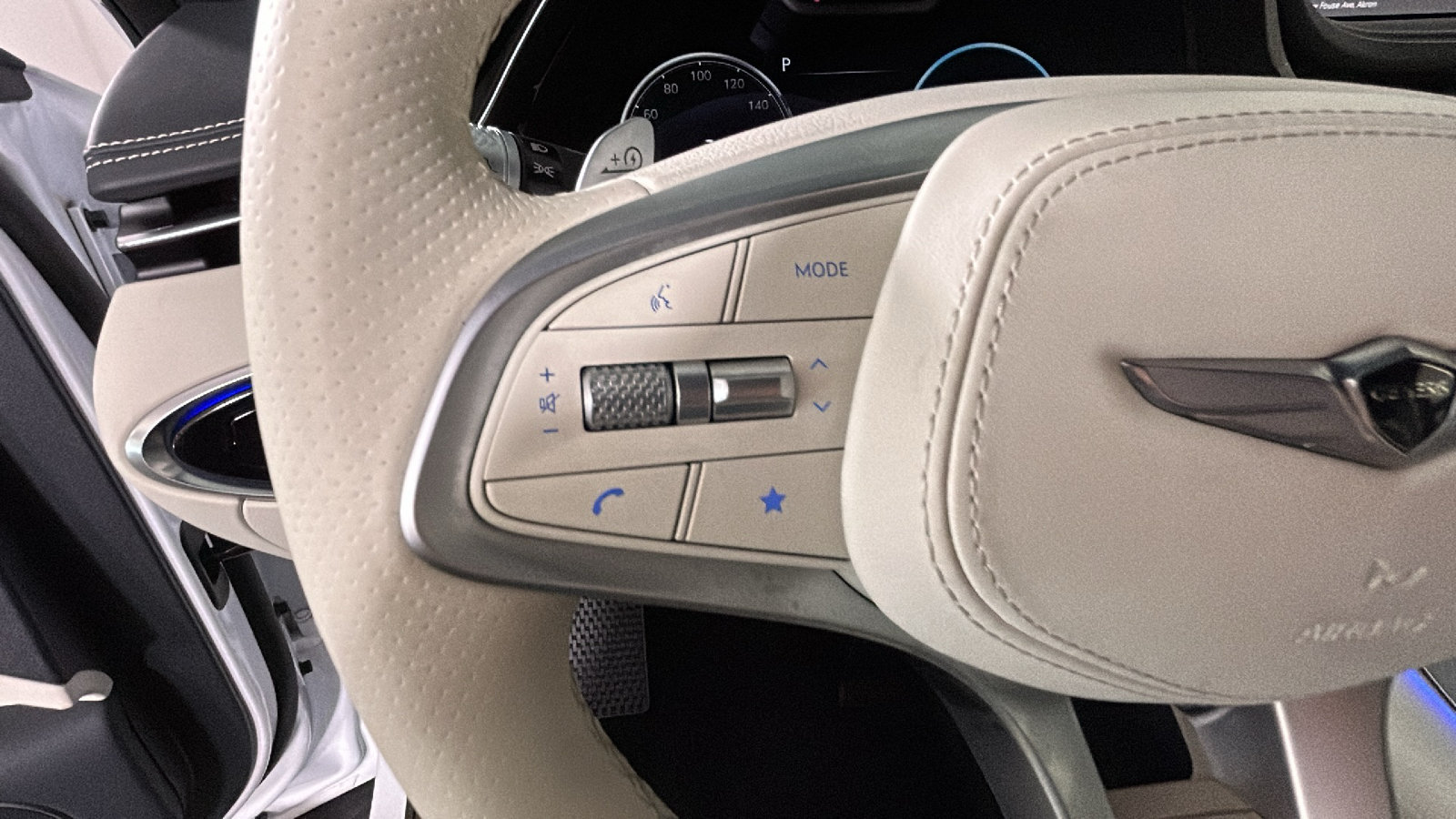 Used 2025 Genesis Electrified GV70 w/ Prestige Package AWD/4WD image 20