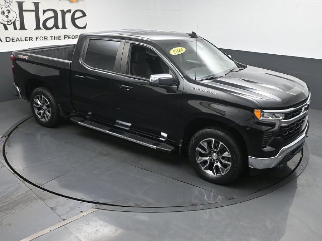 Used 2023 Chevrolet Silverado 1500 LT AWD/4WD image 52