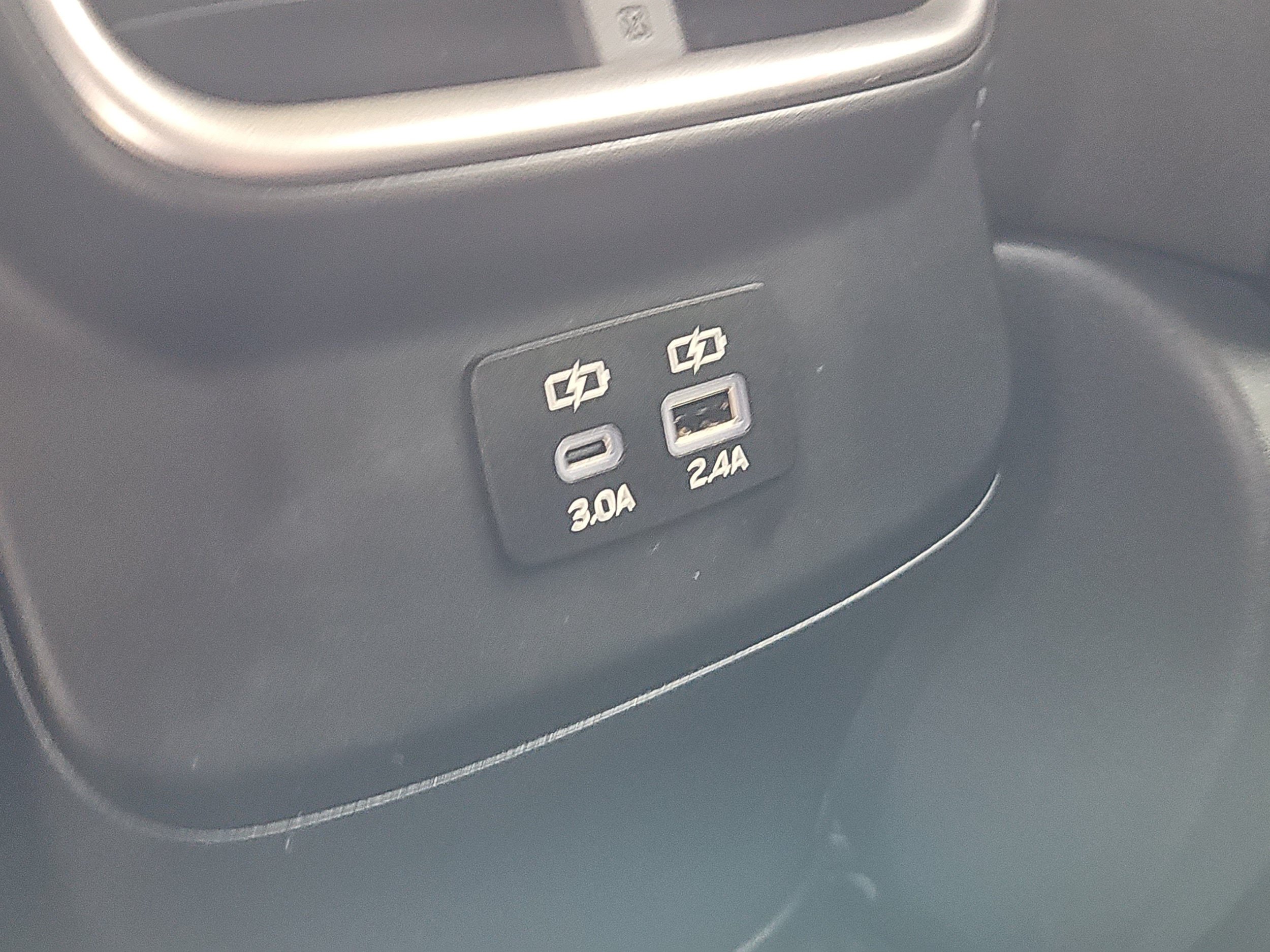 Certified 2025 Subaru Outback Premium AWD/4WD image 11