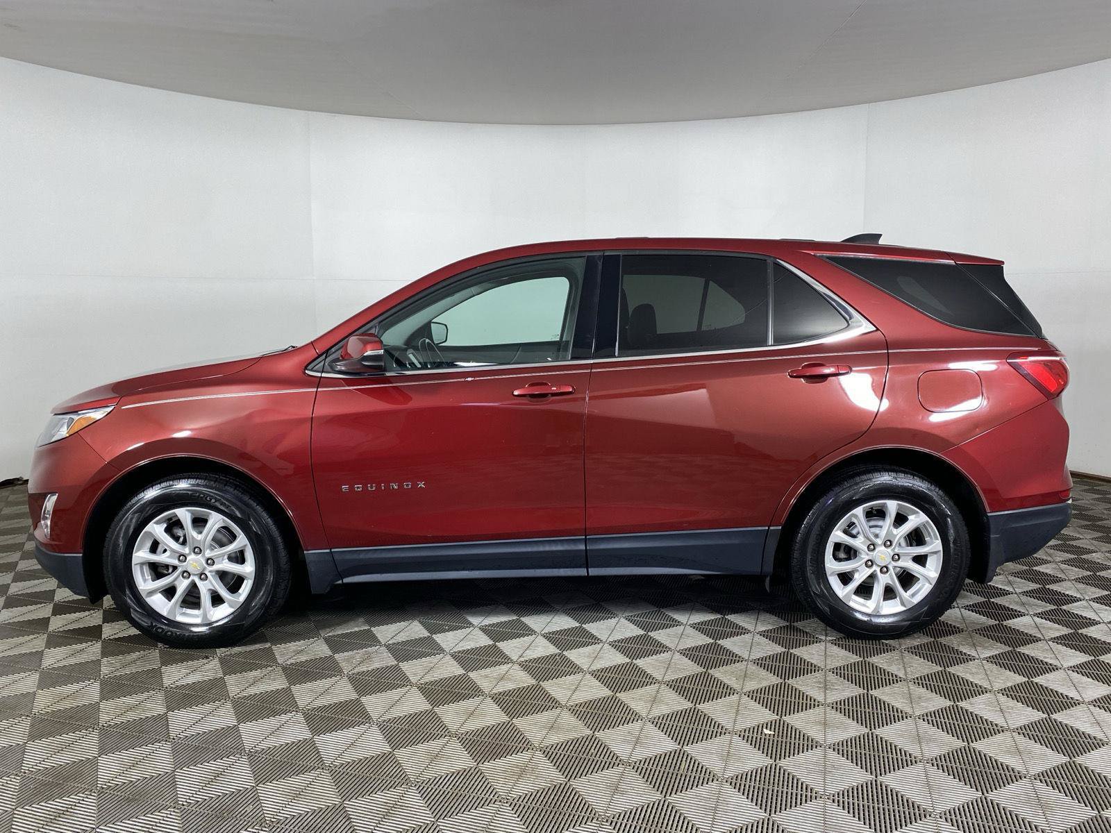 Used 2019 Chevrolet Equinox LT FWD image 4