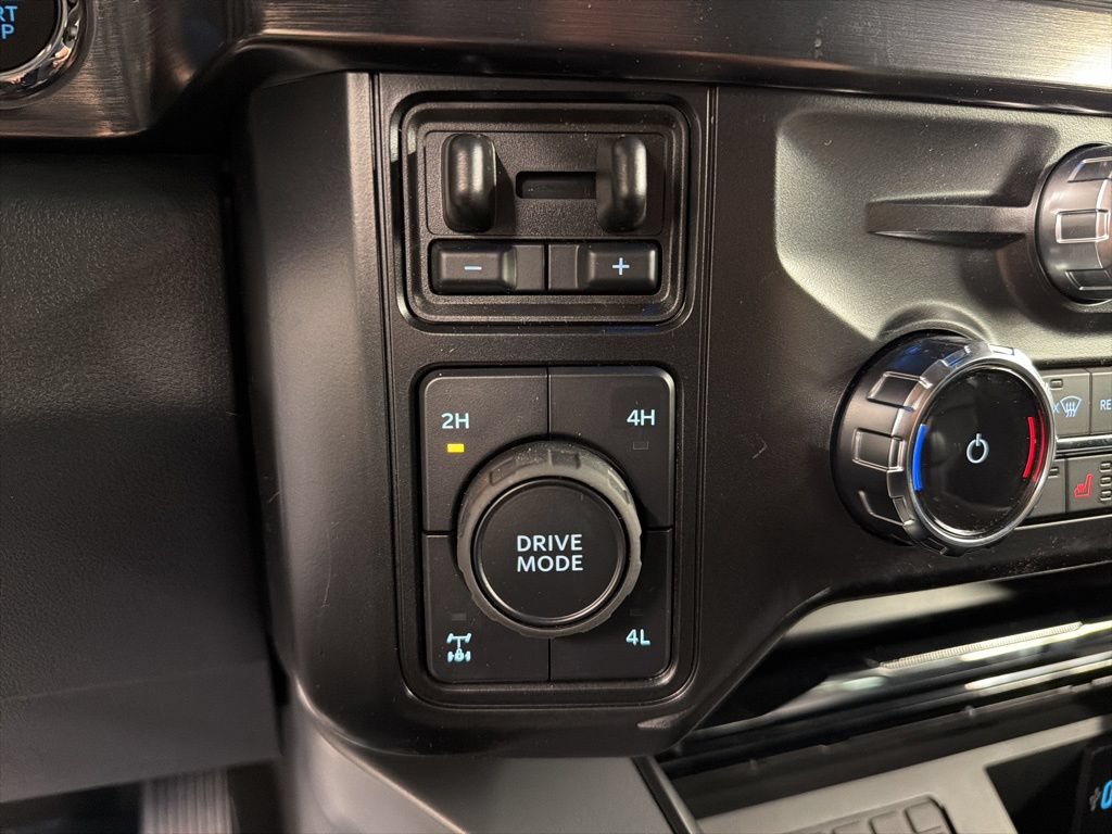 New 2026 Ford F250 Lariat w/ Black Appearance Package AWD/4WD image 17