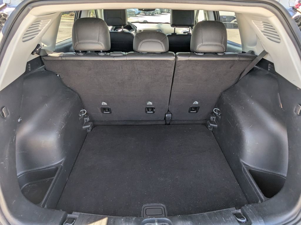 Used 2019 Jeep Compass Latitude w/ Popular Equipment Group image 6