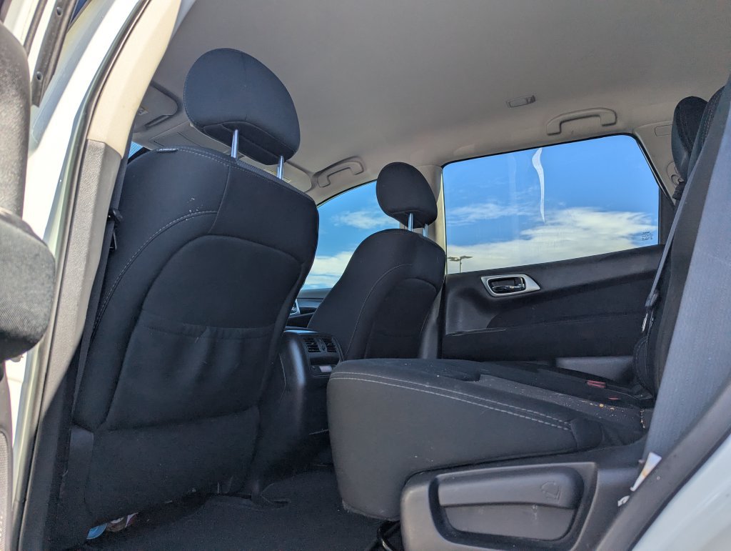 Used 2017 Nissan Pathfinder SV AWD/4WD image 30