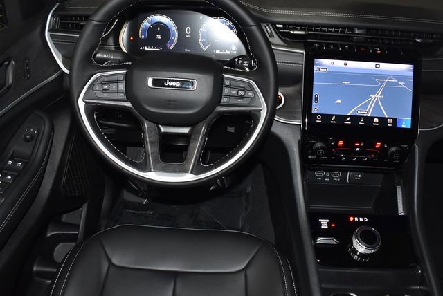 New 2025 Jeep Grand Cherokee L Limited image 13