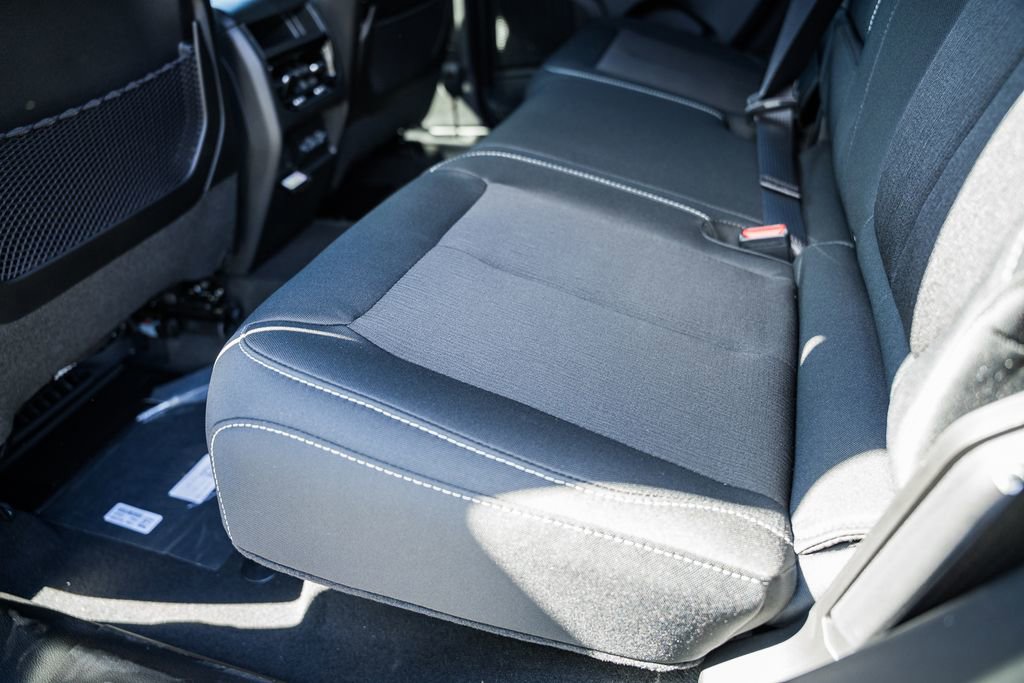 New 2025 Jeep Grand Cherokee Laredo X w/ Luxury Tech Group I image 32