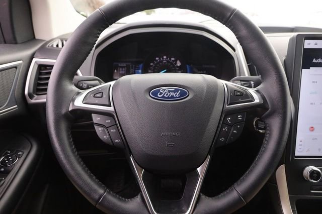 Used 2024 Ford Edge SEL image 10