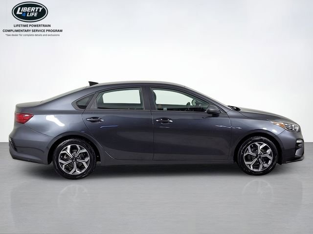 Used 2021 Kia Forte LXS image 2