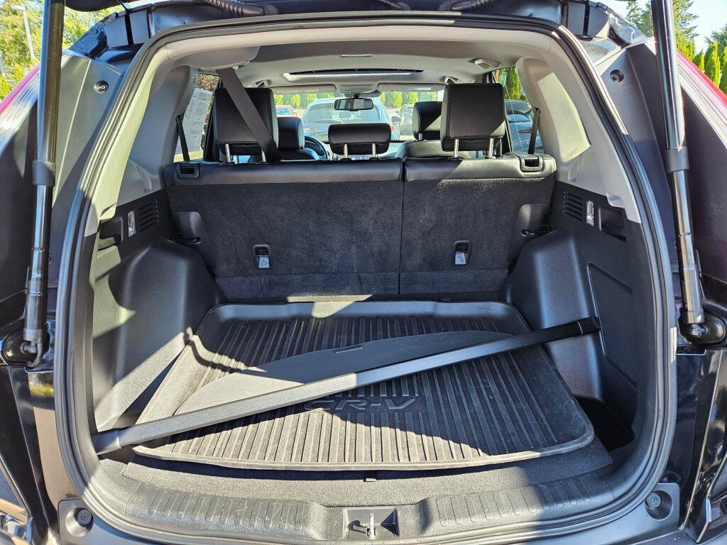 Used 2017 Honda CR-V Touring image 11