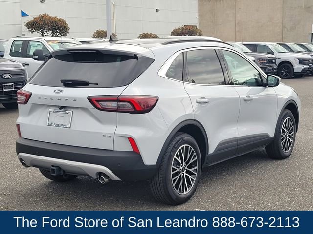 New 2025 Ford Escape SE w/ Class II Trailer Tow Package image 8