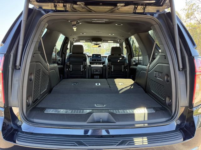 Used 2023 Chevrolet Tahoe Premier AWD/4WD image 14