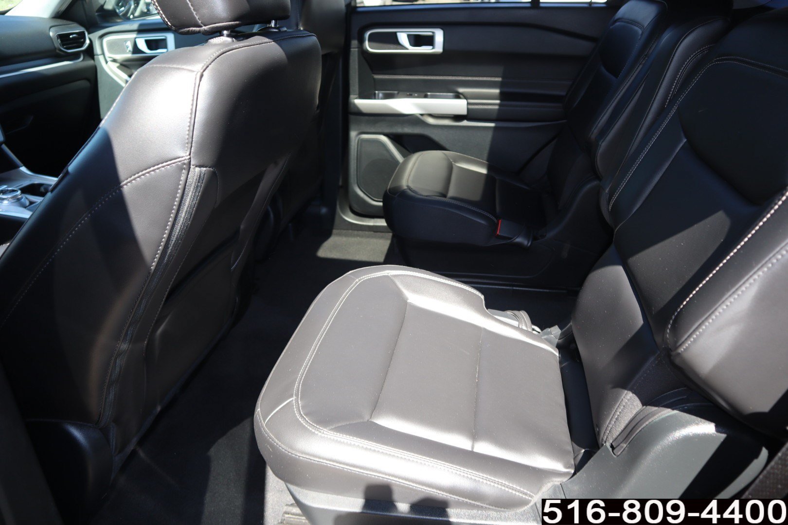 Used 2023 Ford Explorer XLT w/ Equipment Group 202A AWD/4WD image 15