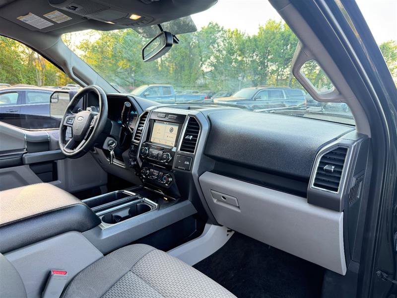 Used 2016 Ford F150 XLT w/ Equipment Group 302A Luxury AWD/4WD image 16